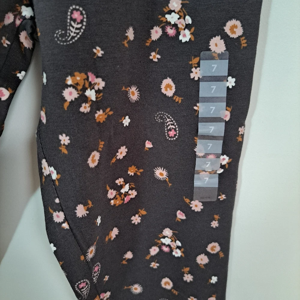 OshKosh Brown Floral Size 7.